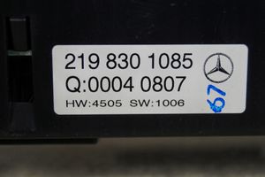 Mercedes-Benz CLS C219 Ilmastoinnin ohjainlaite 2198301085