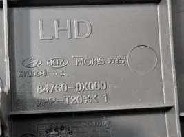 Hyundai i10 Boczna kratka nawiewu deski rozdzielczej 847600X000