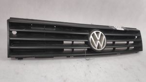 Volkswagen Polo II 86C 2F Grille calandre supérieure de pare-chocs avant 867853653