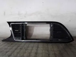 Seat Leon (5F) Griglia di ventilazione centrale cruscotto 5F1819110D