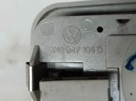 Volkswagen Polo Etuistuimen valo 6N0947105