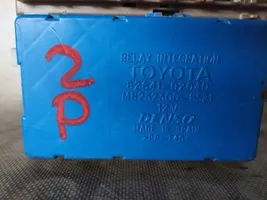 Toyota Corolla E120 E130 Modulo fusibile 8264102040