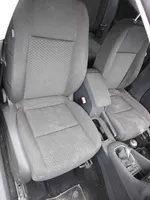 Volkswagen Golf VI Front passenger seat 