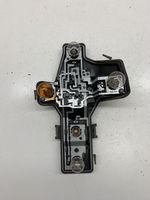 Volkswagen Cross Touran I Cubierta del soporte de la lámpara de la luz trasera 1T0945257D