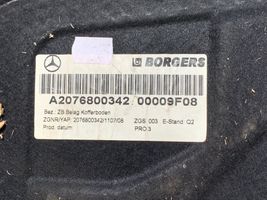 Mercedes-Benz E A207 Wykładzina bagażnika A2076800342