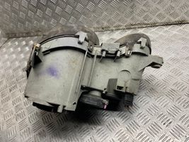 Mercedes-Benz CLK AMG A208 C208 Lampa przednia 147552