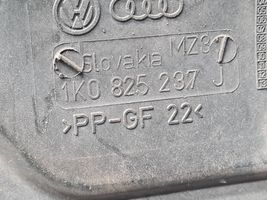 Audi A3 S3 8L Variklio dugno apsauga 1K0825237J