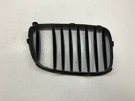 BMW 5 GT F07 Maskownica / Grill / Atrapa górna chłodnicy 51137200169