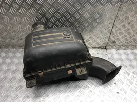 Dodge RAM Oro filtro dėžė 53032043AC