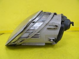 Volkswagen New Beetle Lampa przednia 0301163201