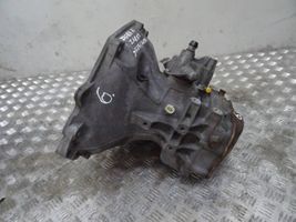 Opel Zafira A Mechaninė 5 pavarų dėžė F17C419