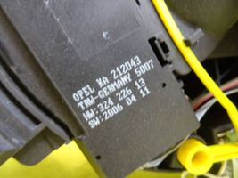 Opel Zafira B Vaihteenvalitsimen verhoilu 