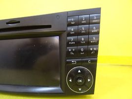 Mercedes-Benz E W211 Verkleidung Radio / Navigation 