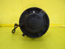 Audi A4 S4 B5 8D Ventola riscaldamento/ventilatore abitacolo 893819021