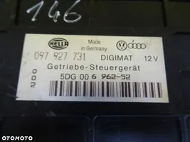 Audi 80 90 B2 Moottorin ohjainlaite/moduuli 097927731