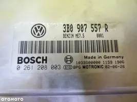 Volkswagen PASSAT B5 Variklio valdymo blokas 3B0907557R
