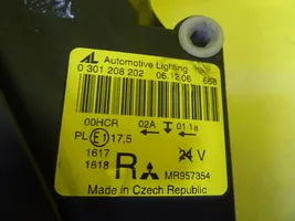 Mitsubishi Colt Lampa przednia 0301208202