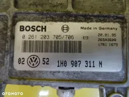 Volkswagen Golf III Calculateur moteur ECU 1H0907311N