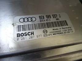 Audi A4 S4 B6 8E 8H Moottorin ohjainlaite/moduuli 8E0909557J