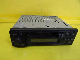 Mercedes-Benz A W168 Unité principale radio / CD / DVD / GPS A1688200186