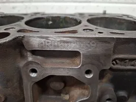 Audi A4 S4 B5 8D Blok silnika ARG002539