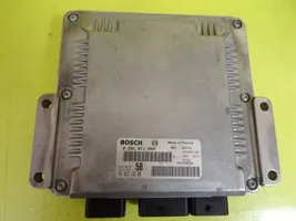 Peugeot 807 Calculateur moteur ECU 0281011800