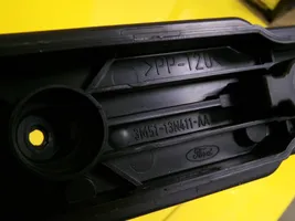 Ford Focus C-MAX Galinio žibinto dangtelis (lizdas) 3M51-13N411-AA