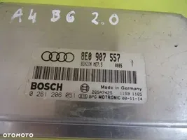 Audi A4 S4 B6 8E 8H Moottorin ohjainlaite/moduuli 8E0907557