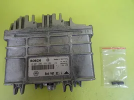 Volkswagen PASSAT B4 Calculateur moteur ECU 8A0907311L