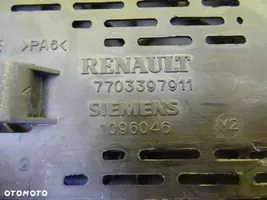 Renault Scenic I Saugiklių dėžė (komplektas) 7703297930