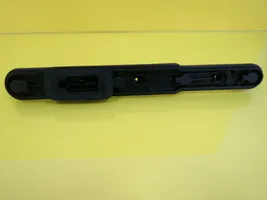 Ford Focus C-MAX Galinio žibinto dangtelis (lizdas) 3M51-13N411-AA