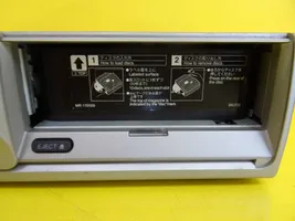 Mitsubishi Space Wagon CD/DVD-vaihdin MZ311813