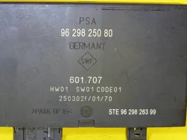 Peugeot 607 Pysäköintitutkan (PCD) ohjainlaite/moduuli 9629825180