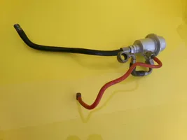 Audi 80 90 S2 B4 Regolatore di pressione del carburante 034133534F