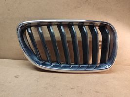 BMW 2 F22 F23 Grille calandre supérieure de pare-chocs avant 7295522