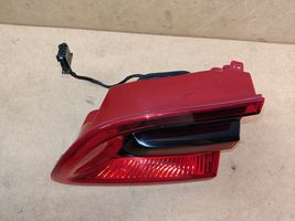 Porsche Macan Lampy tylnej klapy bagażnika 95B945094G