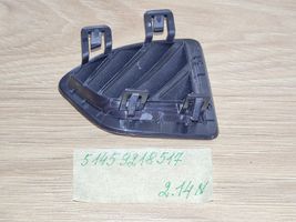 BMW 3 F30 F35 F31 Kojelaudan tuuletussuuttimen suojalista 9218517