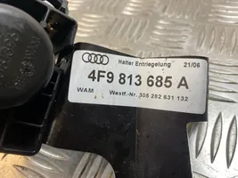 Audi A6 Allroad C6 Sisään taittuvan vetokoukun kytkin 4G0813961A