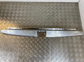 Mercedes-Benz E W212 Rivestimento di protezione sottoporta del bagagliaio/baule A2126900027