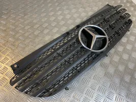 Mercedes-Benz Vito Viano W639 Grille calandre supérieure de pare-chocs avant A6398800185