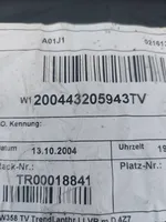 Volkswagen Touran I Muu etuoven verhoiluelementti TR00018841