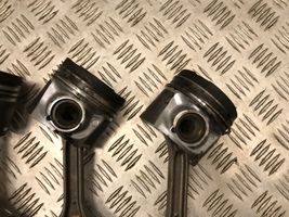 Volvo S60 Piston with connecting rod 81L123