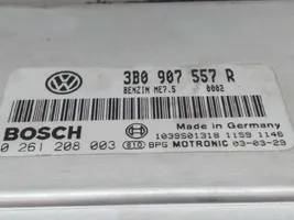 Volkswagen PASSAT B5.5 Moottorin ohjainlaite/moduuli 3B0907557R