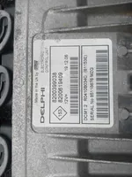 Renault Clio III Calculateur moteur ECU 8200399038