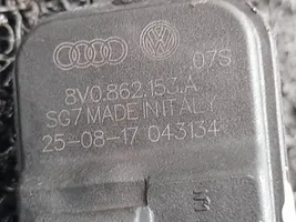Audi A5 Moteur de verrouillage trappe à essence 8V0862153A