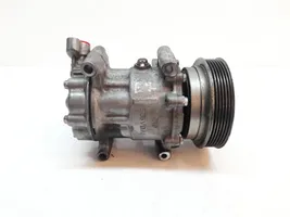 Nissan Juke I F15 Ilmastointilaitteen kompressorin pumppu (A/C) 92600AZ74AA