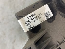 Toyota Avensis T270 Unité de contrôle climatisation / chauffage 8865005252