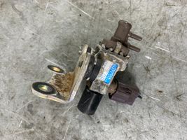 Toyota Land Cruiser (J120) Turboahtimen magneettiventtiili 2581930010