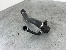 BMW 1 E82 E88 Tubo flessibile del liquido di raffreddamento del motore 17127796869