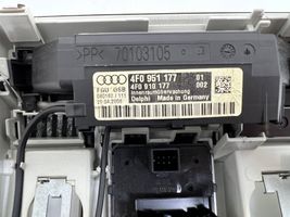 Audi Q7 4L Éclairage lumière plafonnier avant 4F0951177
